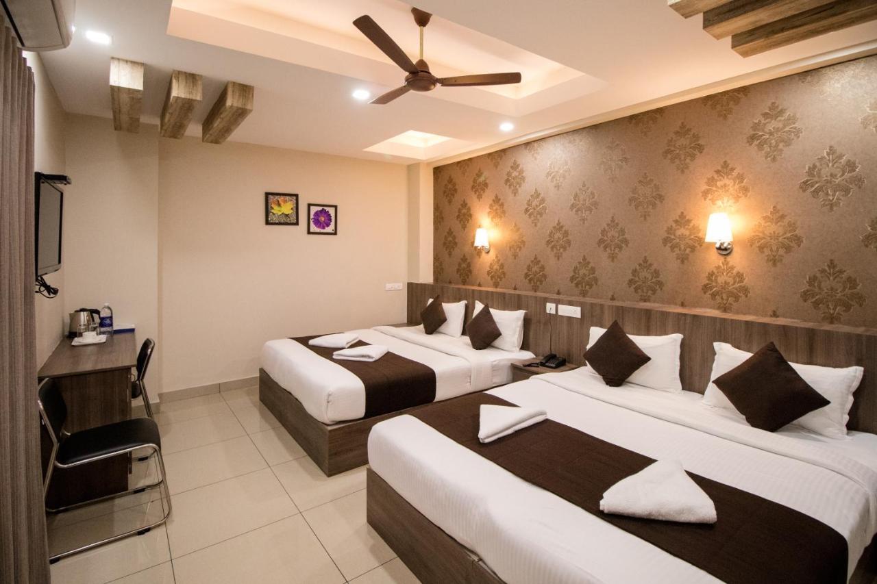 Spring Field Billets Hotel Kochi Exterior photo