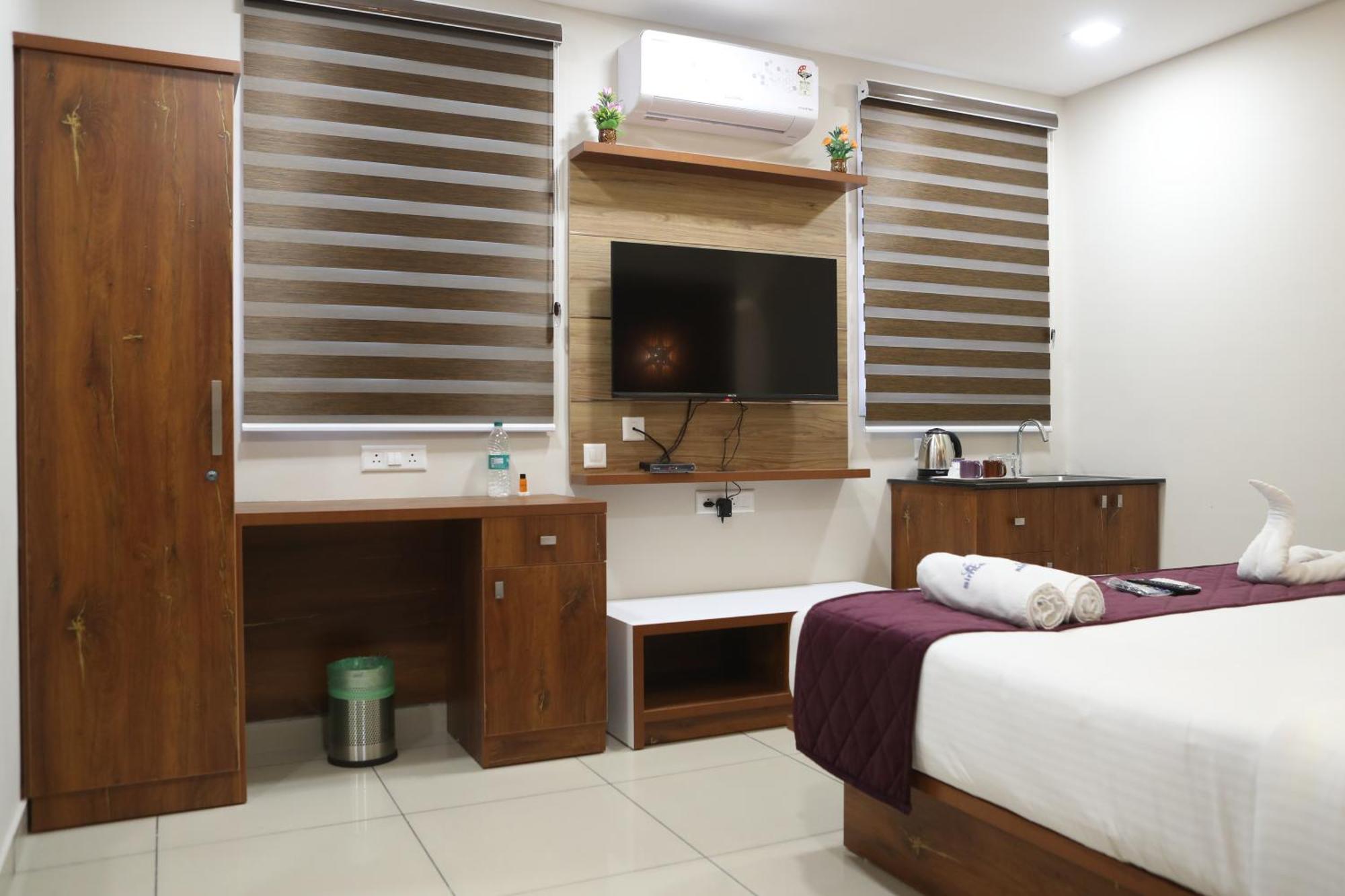 Spring Field Billets Hotel Kochi Exterior photo