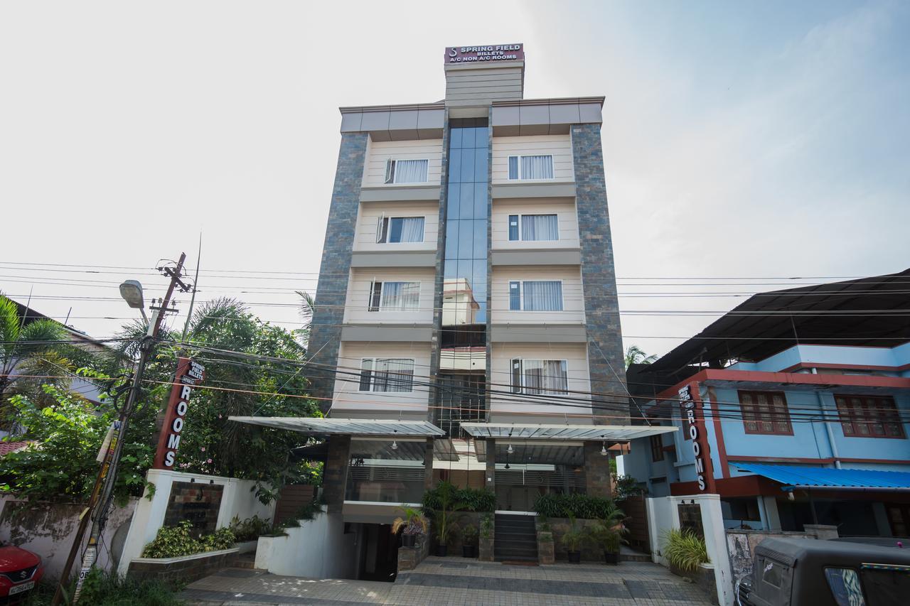 Spring Field Billets Hotel Kochi Exterior photo